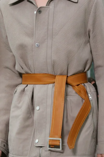 Look 22